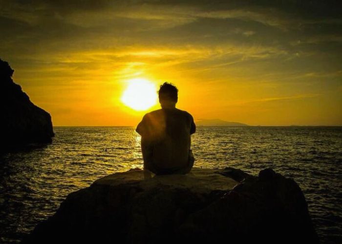 Alone-Shayari-in-English